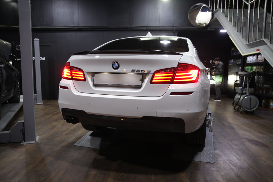 잊지 않고 방문해주신 BMW 520D 합성유 교환을 하겠습니다 1 001 IMG 7011