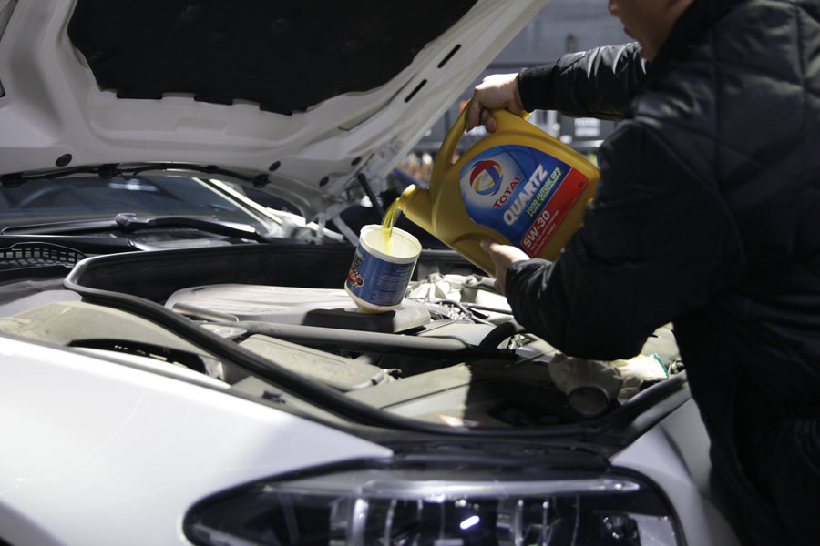 잊지 않고 방문해주신 BMW 520D 합성유 교환을 하겠습니다 3 003 IMG 7009