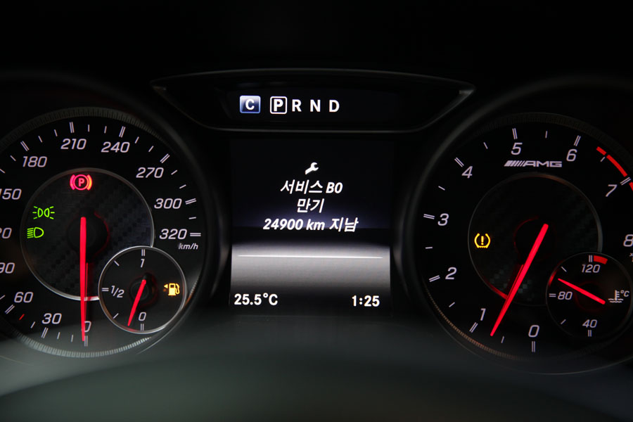 고성능 차량인 벤츠 A45 AMG 미션오일(듀얼클러치) 및 합성 엔진오일 교환 작업 8 007 IMG 2186