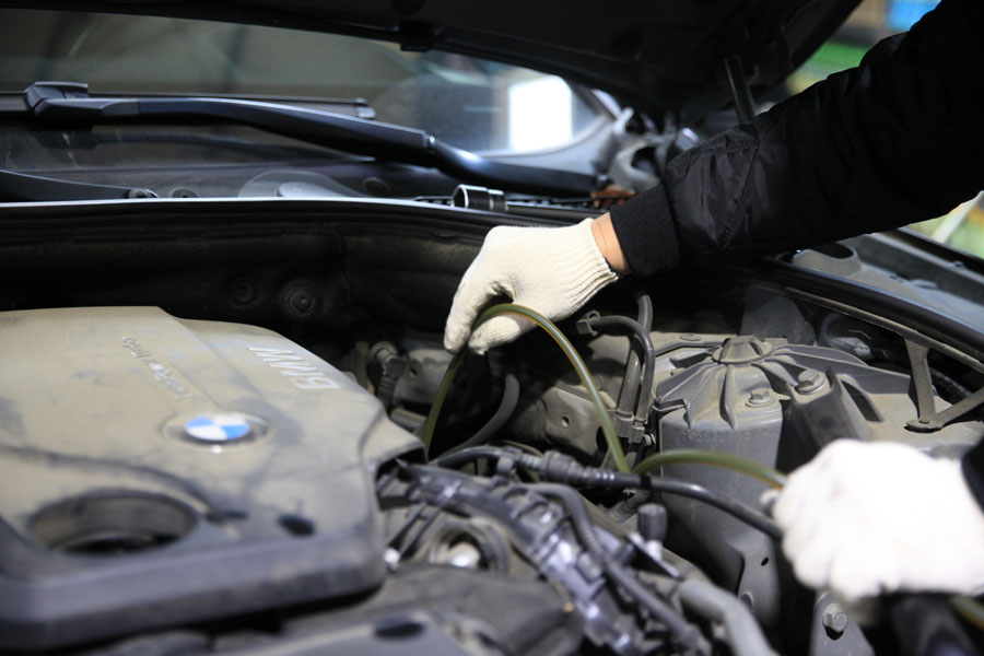 BMW 520D 엔진오일 교환 오일 관리만 잘해주어도 OK! 13 BMW 520D 엔진오일