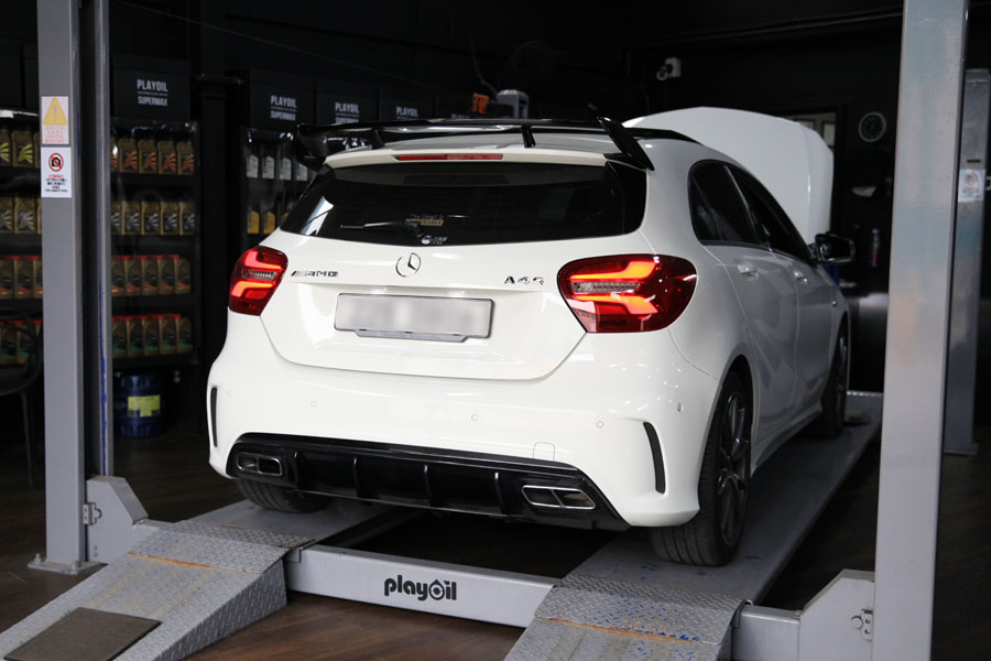 벤츠 A45 AMG 엔진오일 관리가 잘 되고 있습니다 1 인계동 수입차 엔진오일 교환