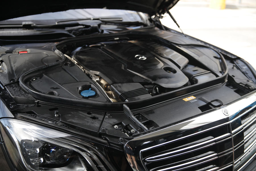 벤츠 W222 S350D 엔진오일과 디퍼렌셜오일 교환 합성유 사용을 위해 광교에서 방문해주셨어요 34 033 IMG 3536