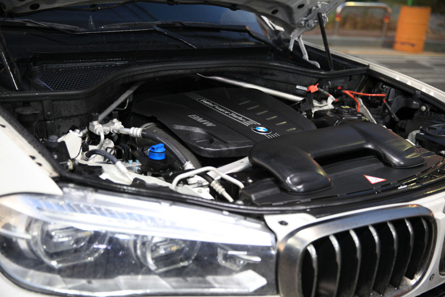 BMW X6 40D 엔진오일을 깔끔하게 플러싱 후 합성유 교환 25 000 IMG 9851