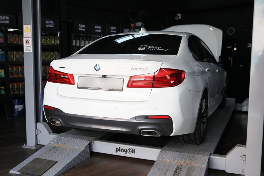 G30 BMW 520D 엔진오일 교환은 시기 적절하게 1 001 IMG 9937