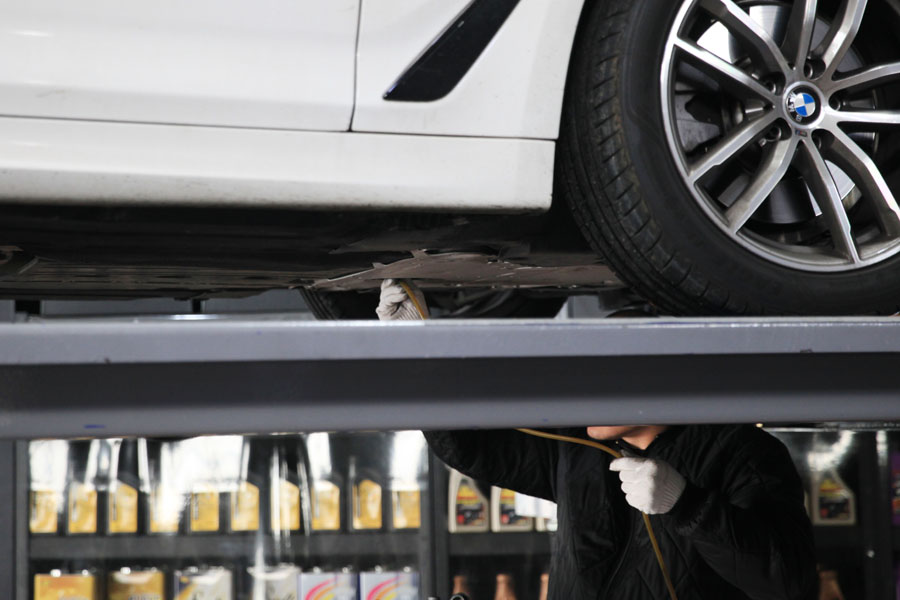 G30 BMW 520D 엔진오일 교환은 시기 적절하게 13 013 IMG 9951