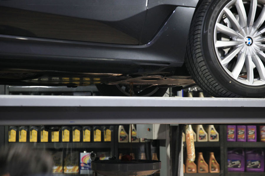 합성유로 신차 길들이기를 위한 BMW 630I 엔진오일 교체 작업입니다 7 007 IMG 9144 1