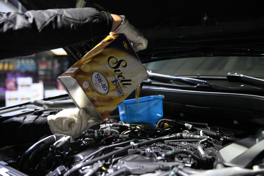 합성유로 신차 길들이기를 위한 BMW 630I 엔진오일 교체 작업입니다 12 BMW 630I 엔진오일 교체