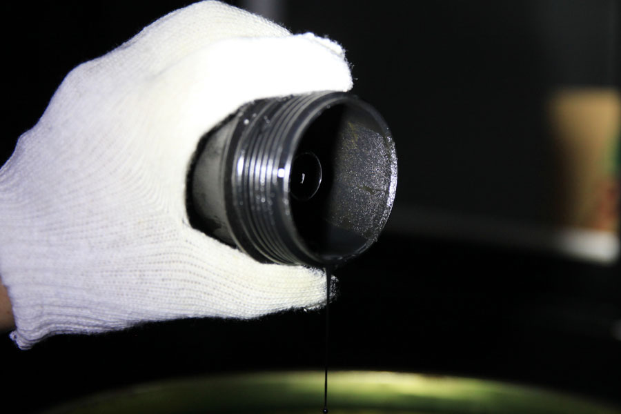 수원에서 엔진 플러싱과 BMW 520D 합성엔진오일 및 데후오일 교환 15 000 IMG 4652 1