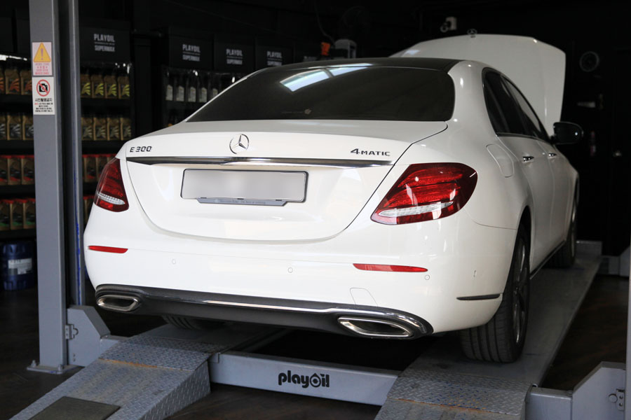 벤츠 E300 엔진오일 교체 시 꼼꼼하게 차량 체크까지 1 001 IMG 1949