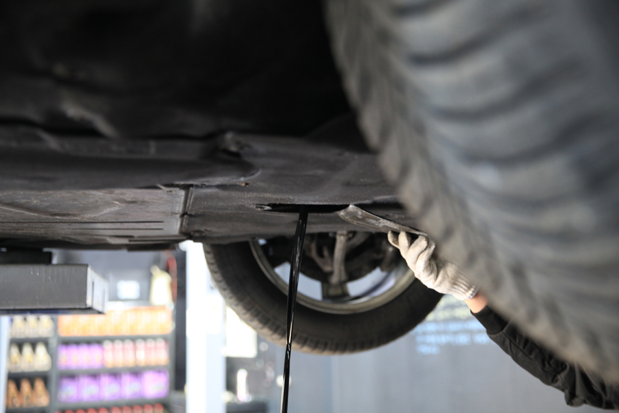 BMW 320D 엔진오일 교체 그리고 브레이크액 교환 10 010 IMG 3577 1