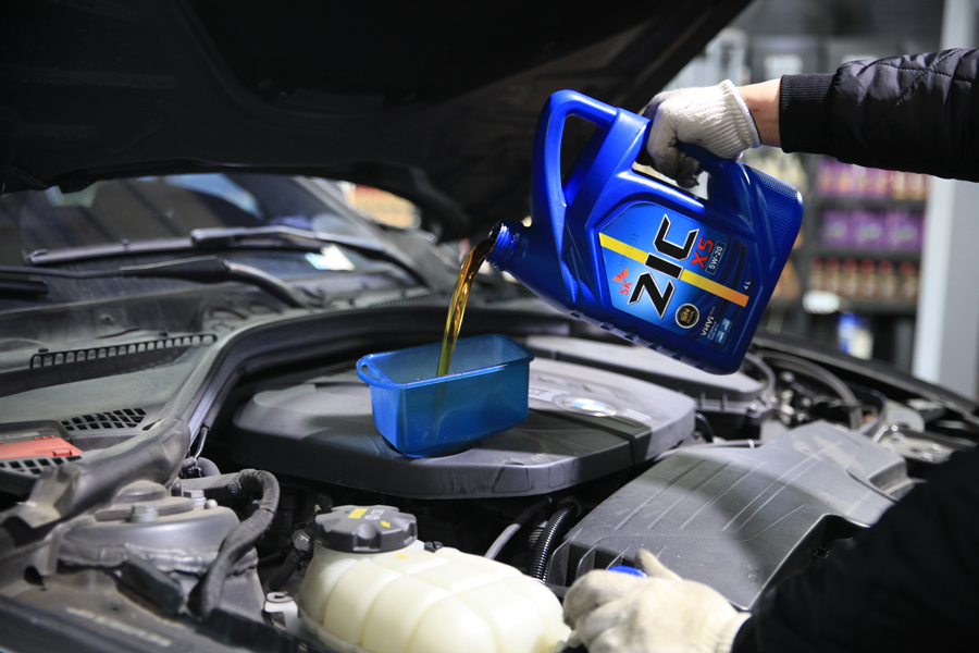 BMW 320D 엔진오일 교체 그리고 브레이크액 교환 12 011 IMG 3579 1