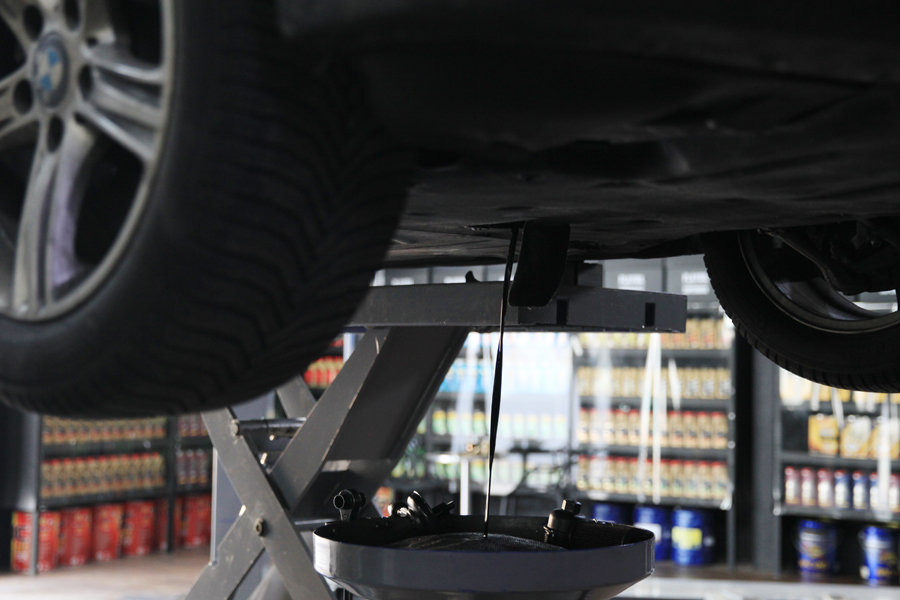 BMW 320D 엔진오일 교체 그리고 브레이크액 교환 15 BMW 320D 엔진오일 교체