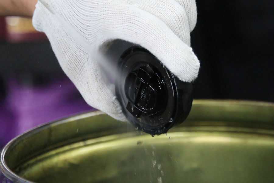 수원에서 엔진 플러싱과 BMW 520D 합성엔진오일 및 데후오일 교환 14 014 IMG 4651 1