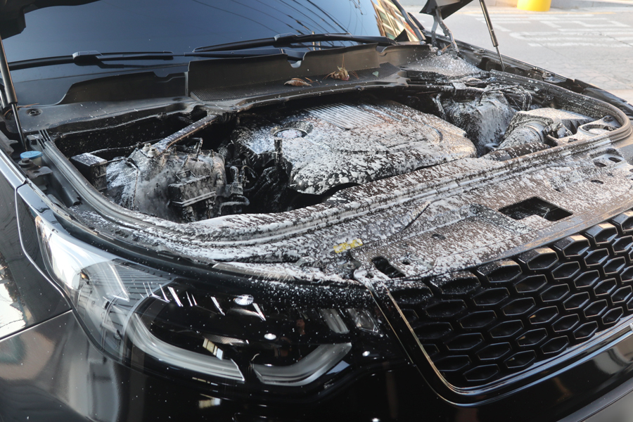 랜드로버 디스커버리5 엔진오일 교환을 위해 동탄에서 방문해주셨어요 17 017 IMG 1795