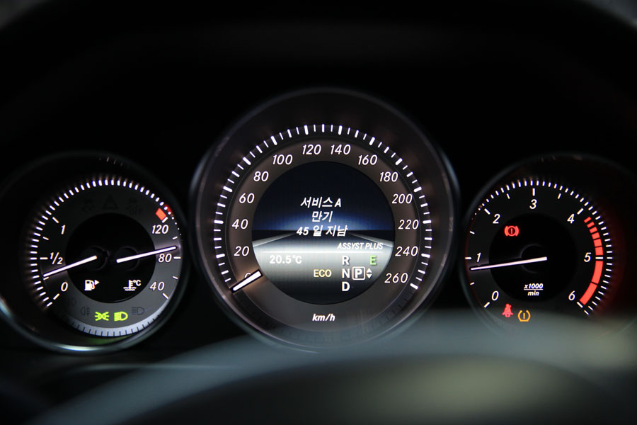 소음에 탁월한 합성유로 벤츠 E250 엔진오일 교체 4 018 IMG 5808