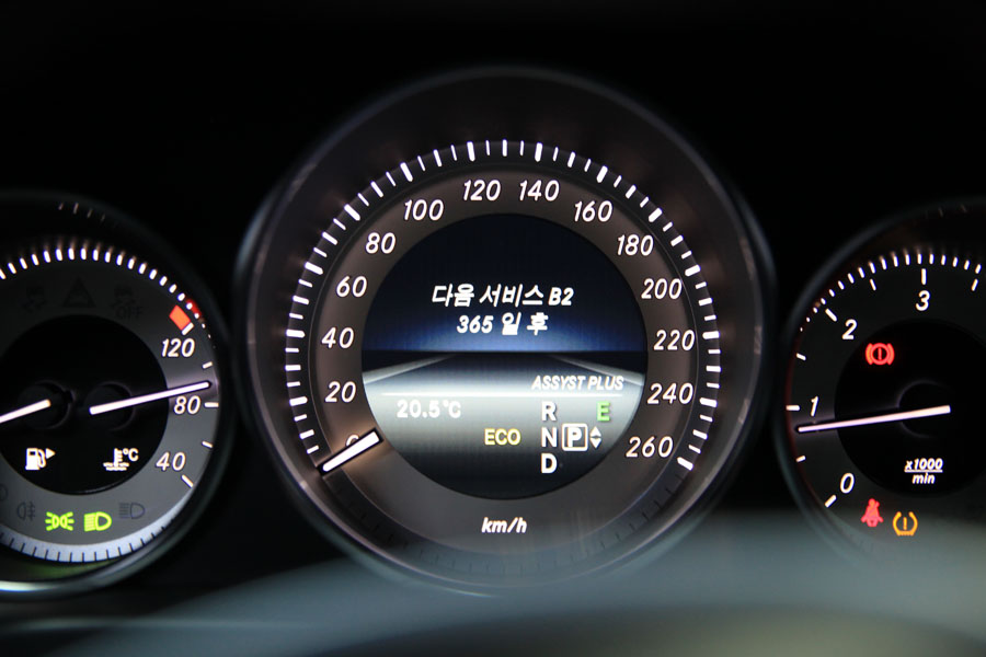 소음에 탁월한 합성유로 벤츠 E250 엔진오일 교체 5 019 IMG 5810