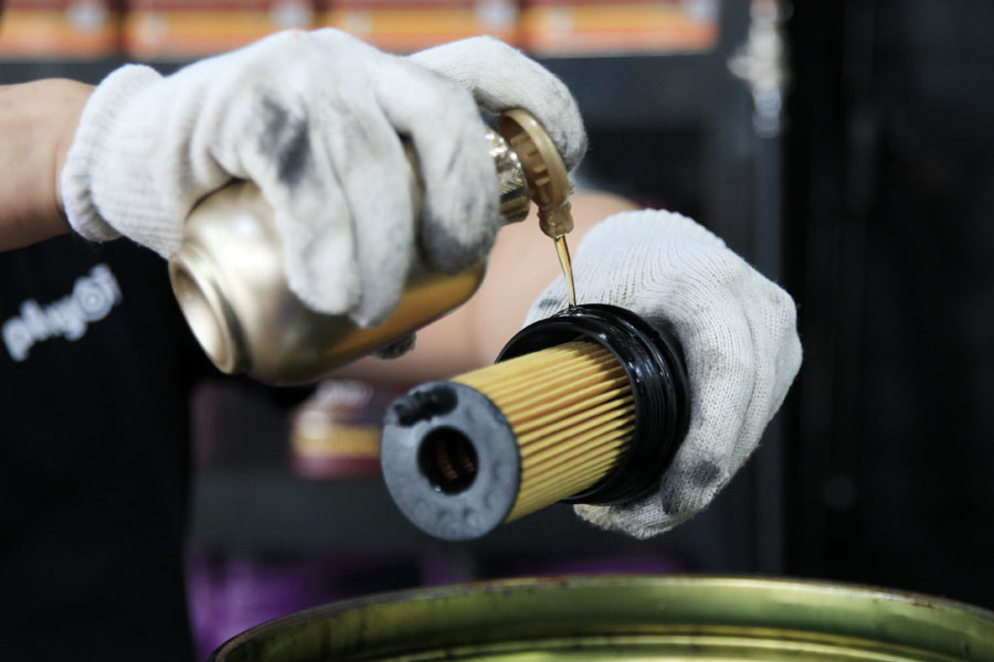 수원에서 엔진 플러싱과 BMW 520D 합성엔진오일 및 데후오일 교환 21 020 IMG 4658 1