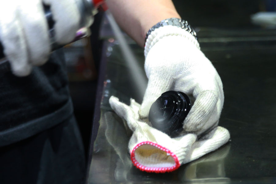 벤츠 E220D 카브리올레 엔진오일 교체 시 점검도 유심히 3 003 IMG 1906