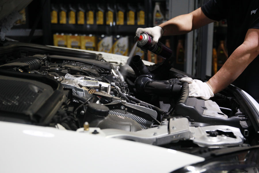 벤츠 E220D 카브리올레 엔진오일 교체 시 점검도 유심히 17 017 IMG 1929