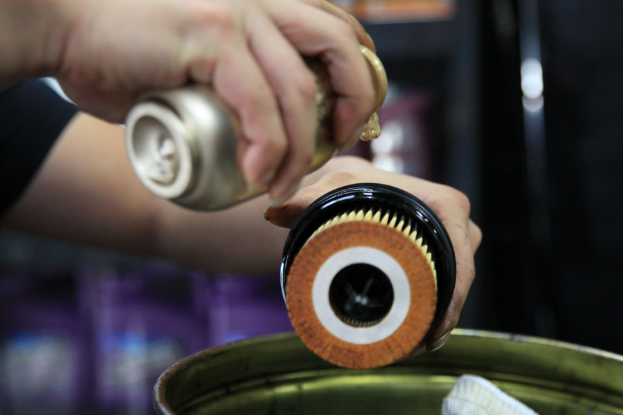 벤츠 S350D 엔진오일 교환 작업 시 엔진내부 세척 및 전체 점검 18 017 IMG 4427