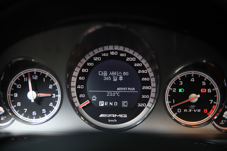 벤츠 E63 AMG 엔진오일 교환을 합성유 전문점에서 진행 6 006 IMG 1851 1