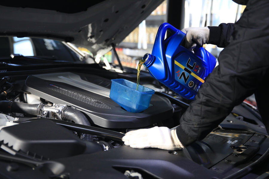 BMW M550D 엔진오일 교체 그리고 디퍼렌셜 오일도 함께 6 006 IMG 4848