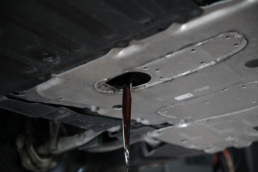 수원 플레이오일에서 BMW X7 엔진오일 교체 12 012 IMG 3465