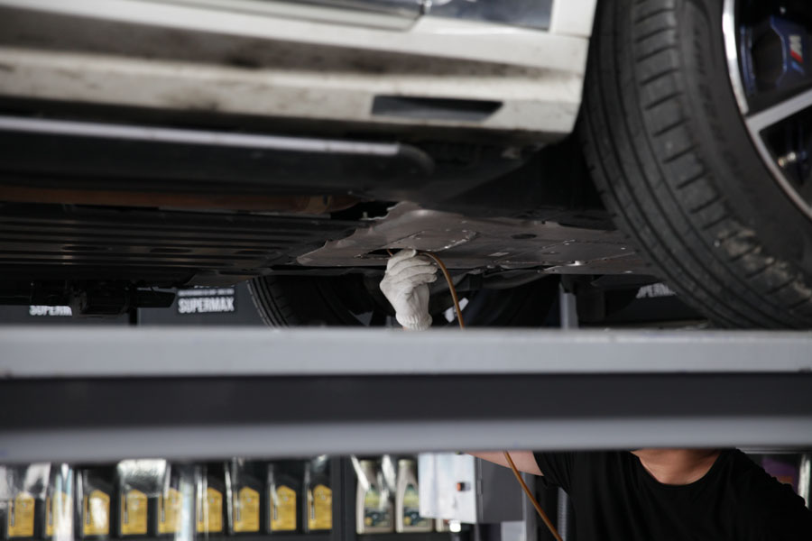 수원 플레이오일에서 BMW X7 엔진오일 교체 13 013 IMG 3466