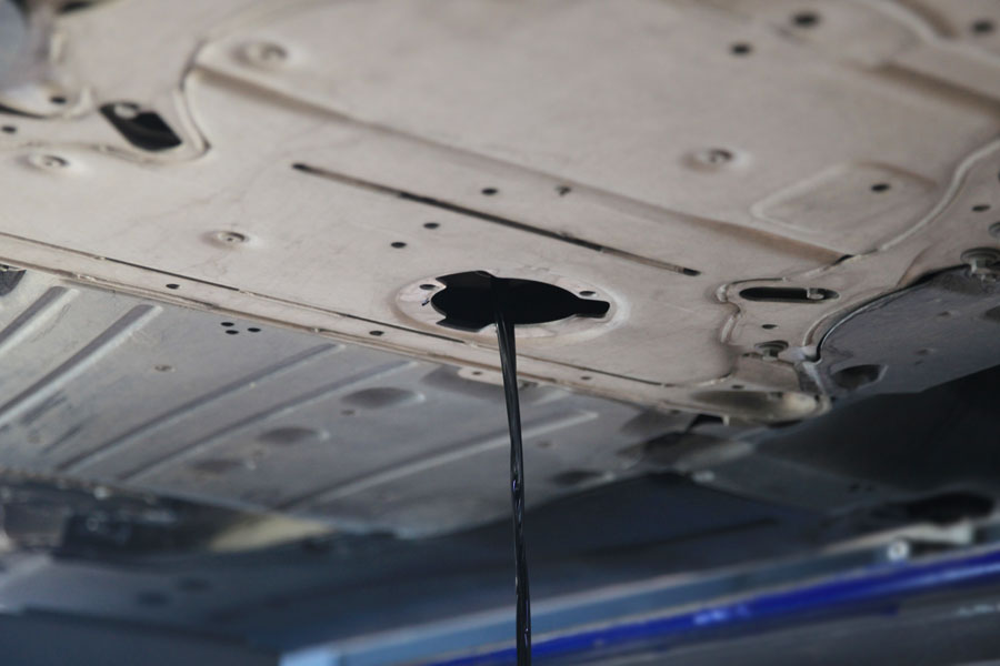 BMW M550D 엔진오일 교체 그리고 디퍼렌셜 오일도 함께 16 016 IMG 4865