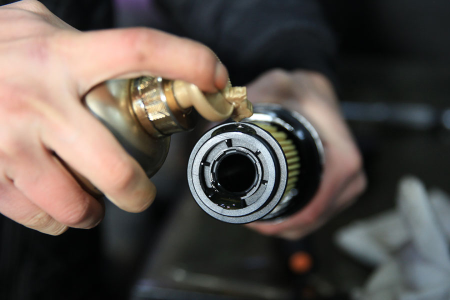 BMW M550D 엔진오일 교체 그리고 디퍼렌셜 오일도 함께 26 026 IMG 4875