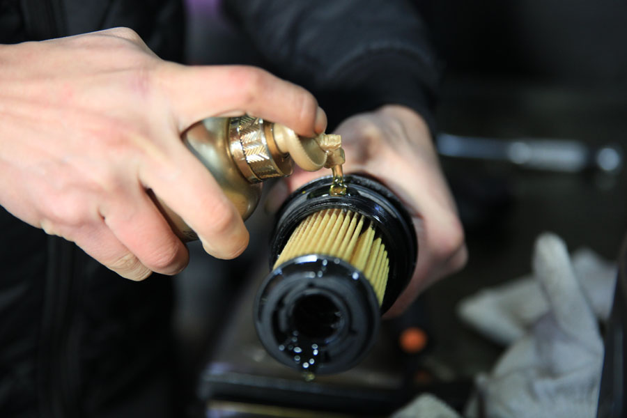 BMW M550D 엔진오일 교체 그리고 디퍼렌셜 오일도 함께 27 027 IMG 4876