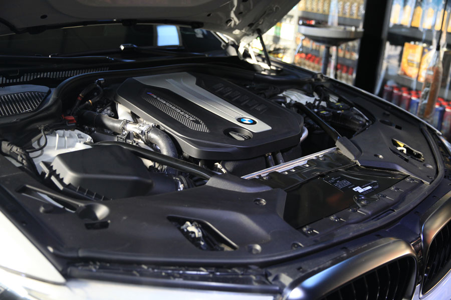 BMW M550D 엔진오일 교체 그리고 디퍼렌셜 오일도 함께 30 029 IMG 4879