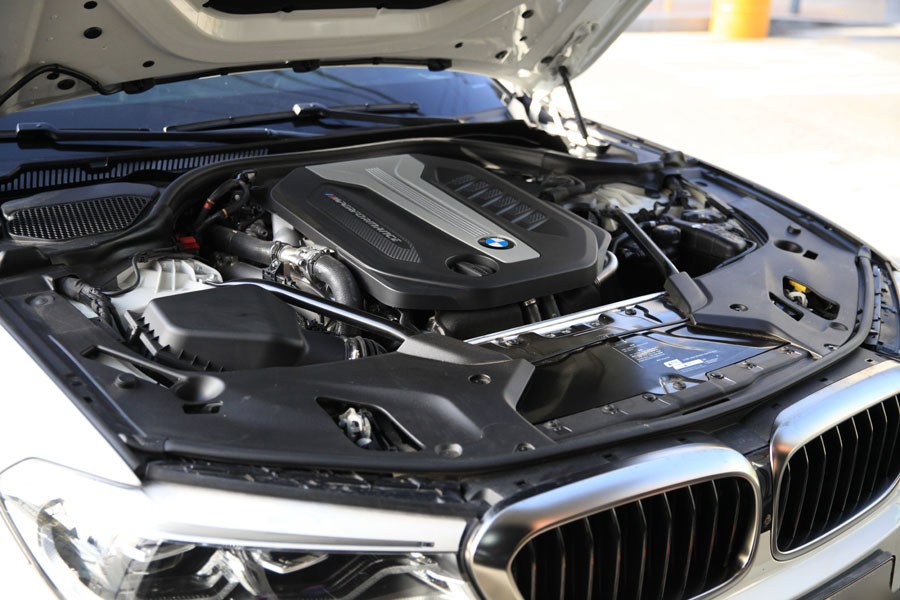 BMW M550D 합성유 교환 수원 플레이오일에서 18 000 IMG 1156
