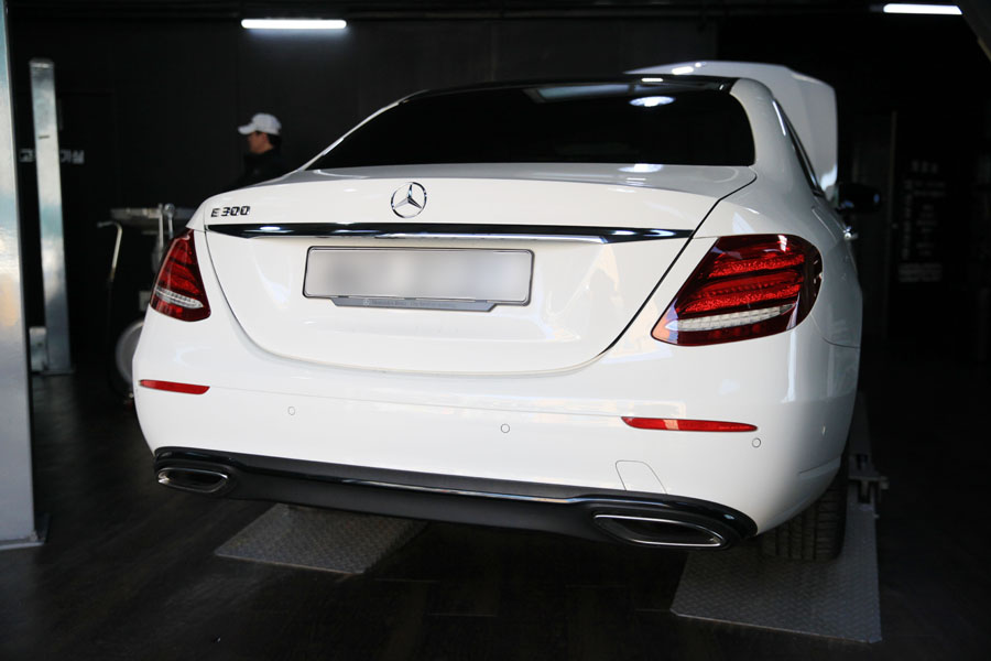 광교에서 오신 고객분의 벤츠 E300 합성유 교체 작업기 1 001 IMG 8447