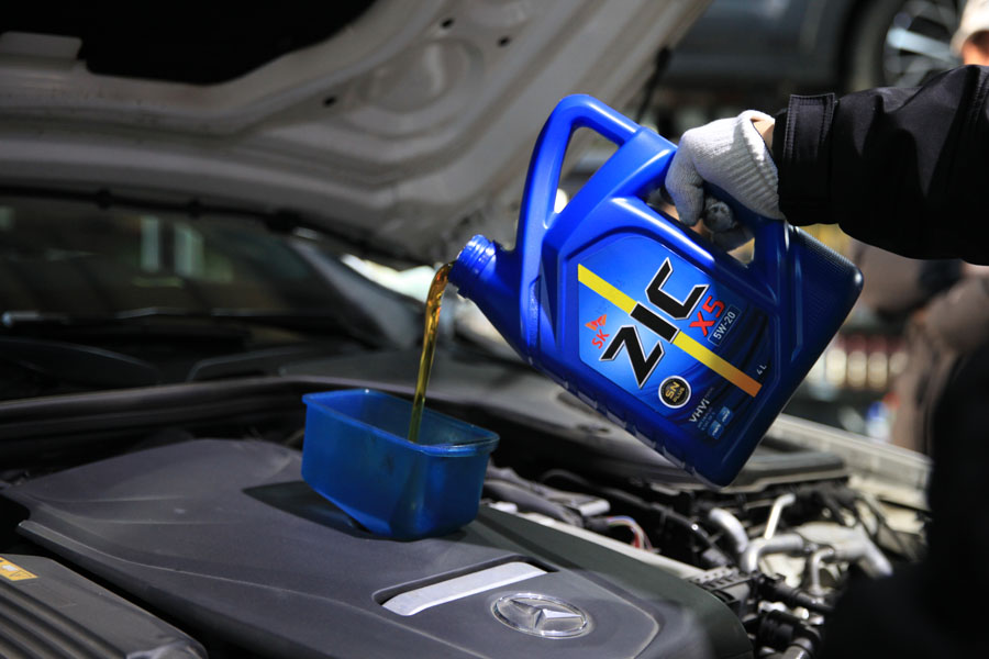 광교에서 오신 고객분의 벤츠 E300 합성유 교체 작업기 4 004 IMG 8416