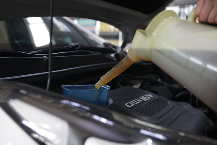 스포티지 미션오일 교환과 엔진오일 깨끗한 클리닝으로 완벽한 교체작업 6 006 IMG 7416 1