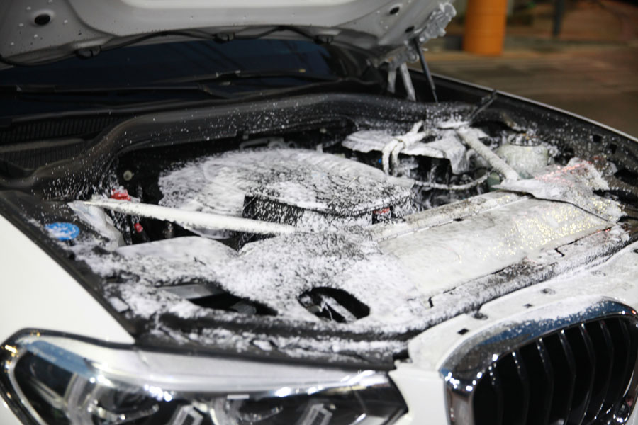 길들이기와 여름을 대비한 BMW X4 엔진오일 교환 5W40 합성유로 16 016 IMG 0473