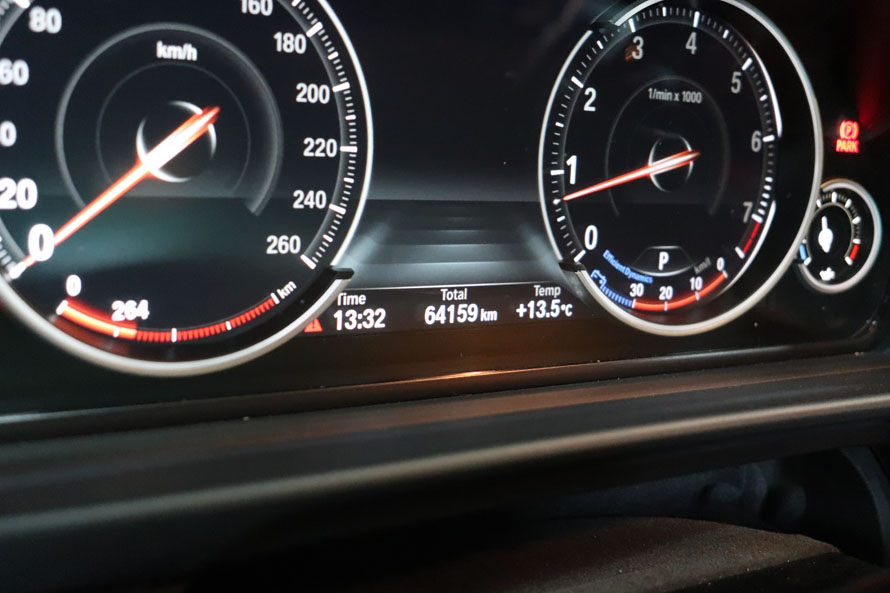 BMW 528I 엔진오일 교환 소음 완화를 위한 합성유 2 002 IMG 1576