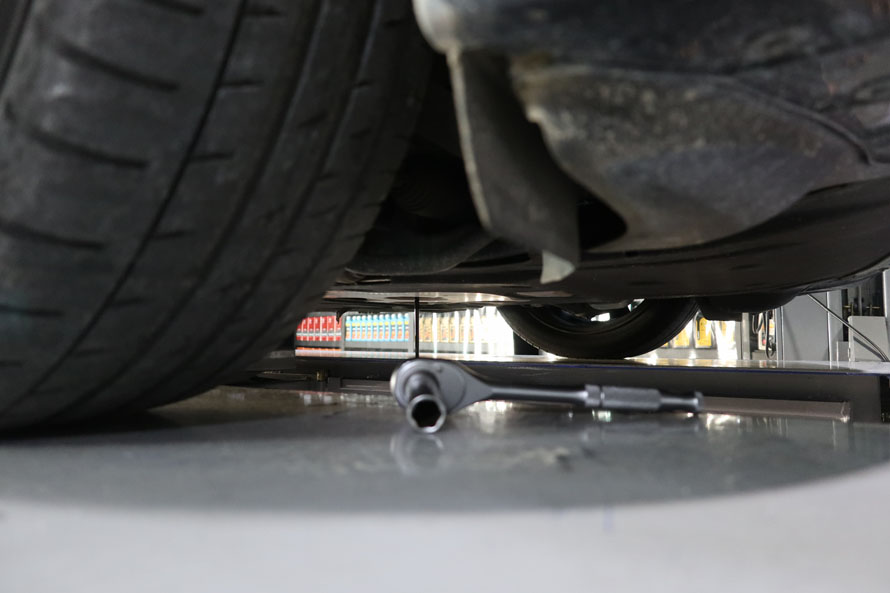 BMW 528I 엔진오일 교환 소음 완화를 위한 합성유 5 005 IMG 1569