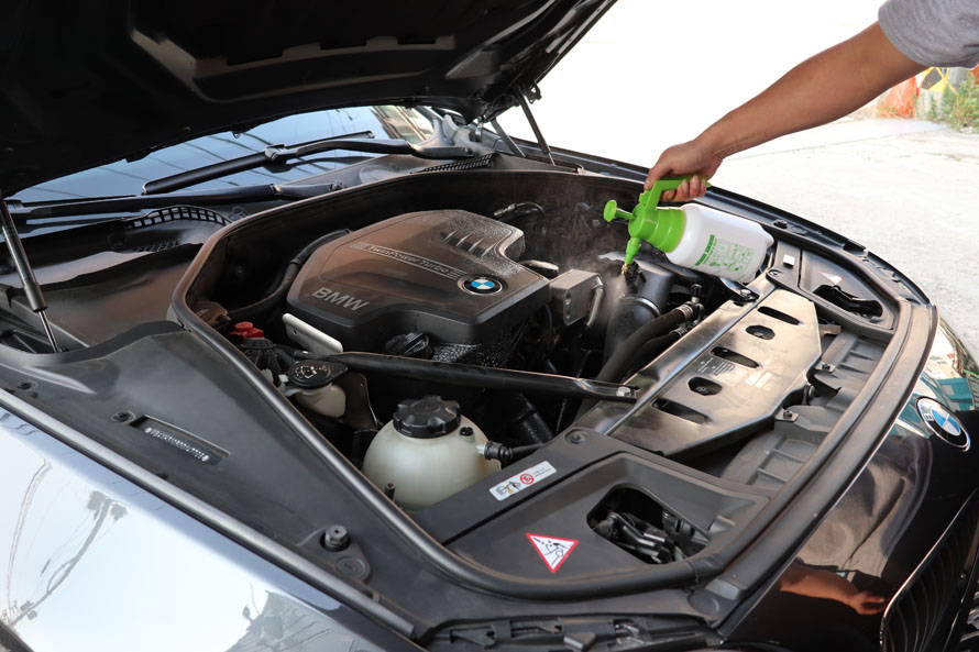BMW 528I 엔진오일 교환 소음 완화를 위한 합성유 19 019 IMG 1592